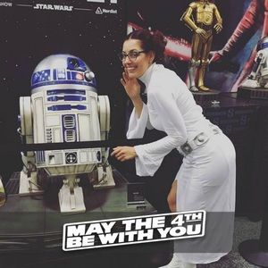 Meet your Posher, Elva